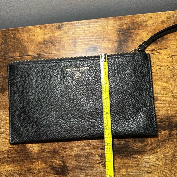Michael Kors Black Pebbled Leather Wristlet Clutch - Picture 8 of 10